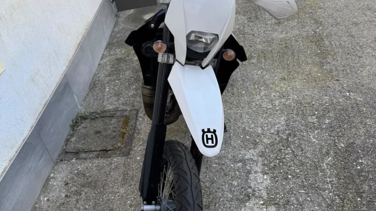 Husqvarna SMS 125 (2012 - 13)  (3)