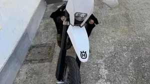 Husqvarna SMS 125 (2012 - 13)  (3)