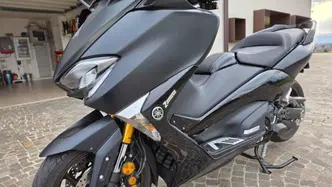 Yamaha T-Max 530 DX (2017 - 19) usata