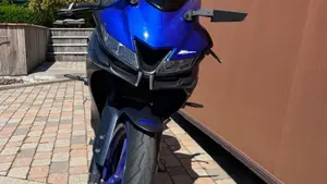 Yamaha YZF R125 (2023 - 26)  (3)