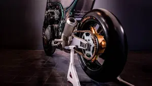 Suzuki GSF 1200 Bandit (1997 - 00)  (5)