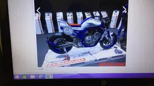 Yamaha FZS 1000 Fazer  (2)