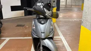 Kymco People 200i GT (2010 - 17)  (3)