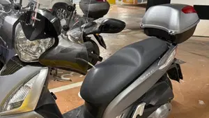 Kymco People 200i GT (2010 - 17)  (4)