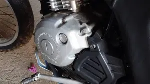 Yamaha XT 125 R (2005 - 11)  (2)
