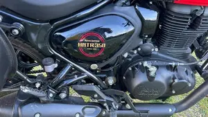Royal Enfield HNTR 350 (2022 - 26)  (4)