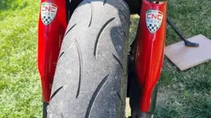 Ducati Hypermotard 1100 (2007 - 09)  (7)