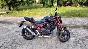Honda CB 750 Hornet (2023 - 24)  (2)