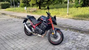 Honda CB 750 Hornet (2023 - 24)  (3)
