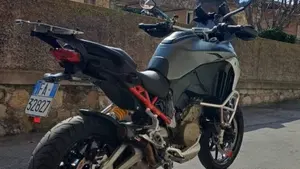Ducati Multistrada V4 S (2021 - 24)  (2)