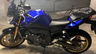 Yamaha FZ8 (2010 - 12) usata