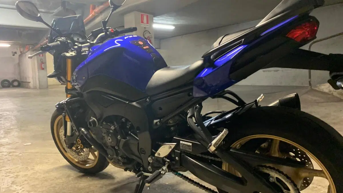 Yamaha FZ8 (2010 - 12)  (8)