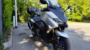 Yamaha T-Max 530 SX (2017 - 19)  (4)
