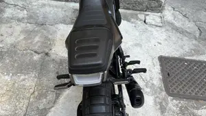 Husqvarna Svartpilen 401 (2021 - 23)  (5)