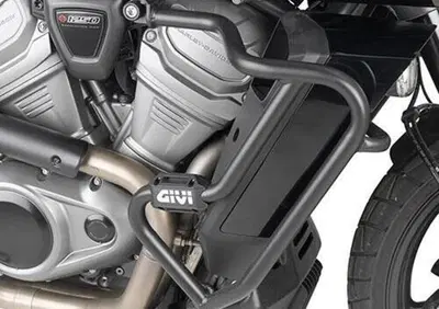 Paramotore Tubolare Givi TN8400 Per Harley Davidso - Annuncio 8880182