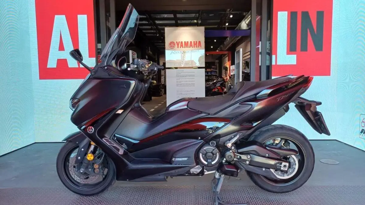 Yamaha T-Max 560 (2020 - 21)  (2)