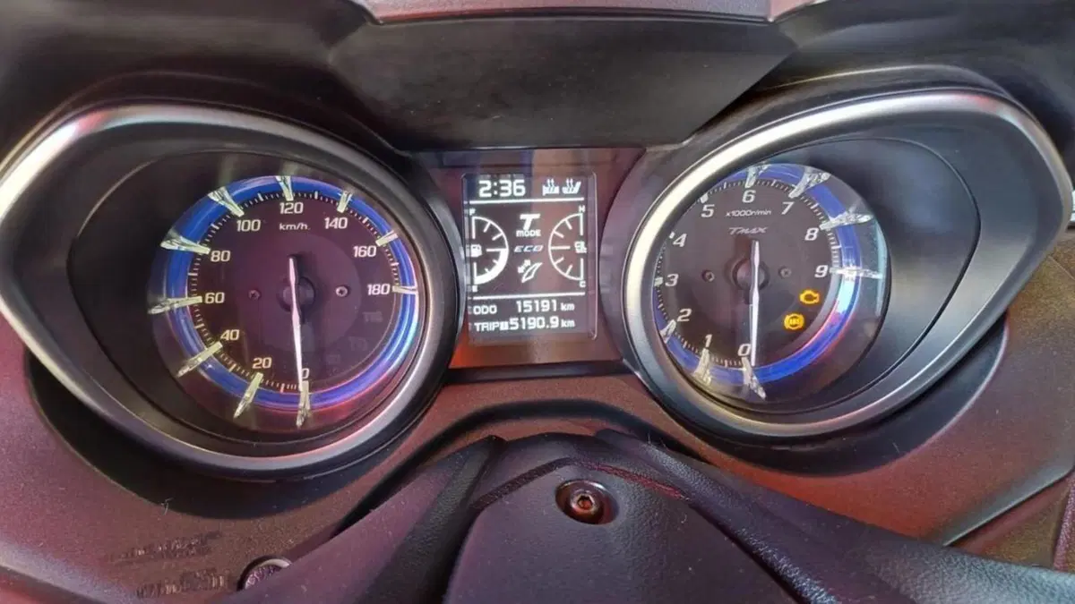 Yamaha T-Max 560 (2020 - 21)  (5)