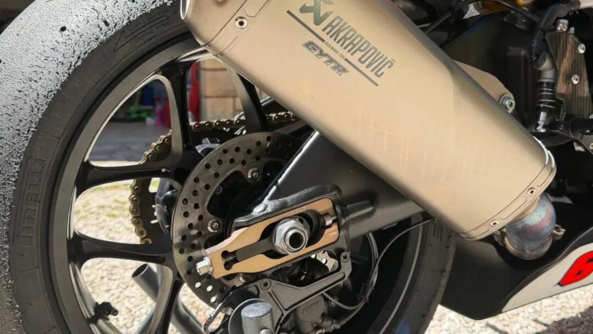 Yamaha YZF R1 GYTR (2023 - 24)  (5)