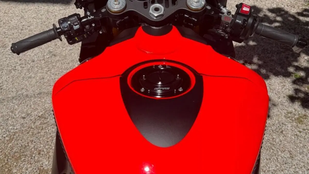Yamaha YZF R1 GYTR (2023 - 24)  (9)