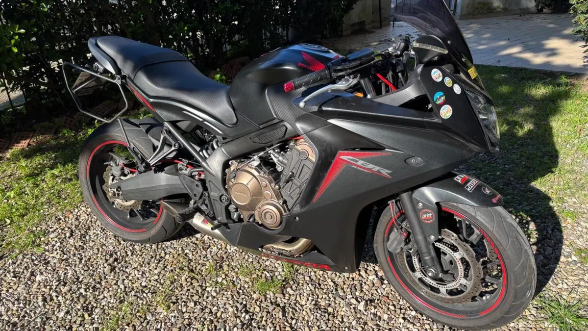 Honda CBR 650 F (2017 - 18) 