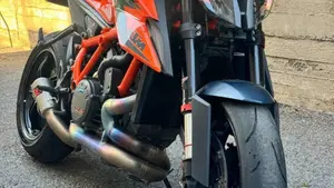 KTM 1290 Super Duke R (2020)  (5)