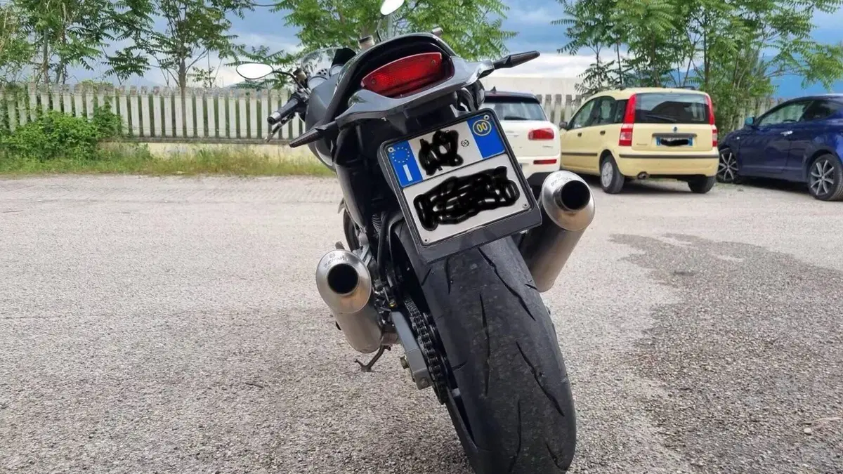 Ducati Monster 900 Dark I.E. (1999 - 02)  (4)