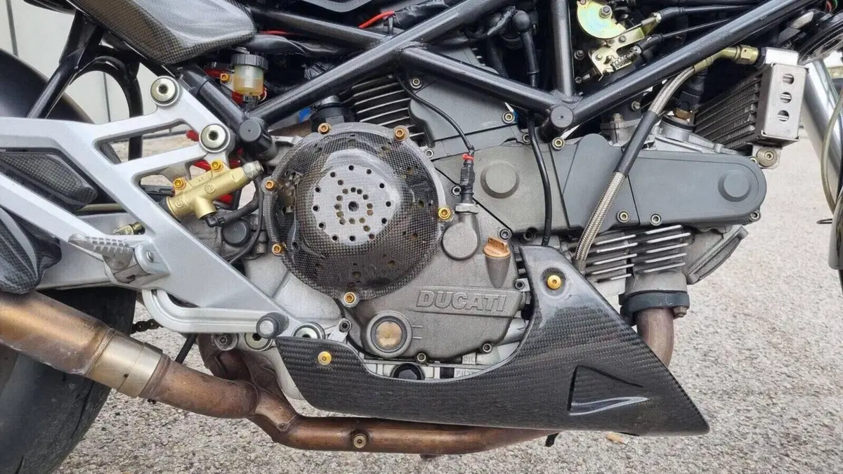 Ducati Monster 900 Dark I.E. (1999 - 02)  (13)