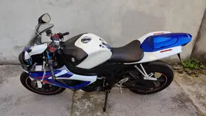 Suzuki GSX R 600 (2006 - 07)  (2)