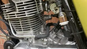 Yamaha SR 400 (2013 - 17)  (3)