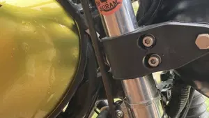 Yamaha SR 400 (2013 - 17)  (11)