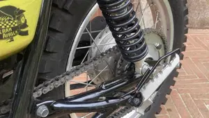 Yamaha SR 400 (2013 - 17)  (12)