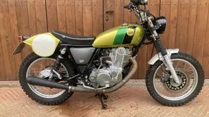 Yamaha SR 400 (2013 - 17)  (13)