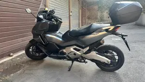 Honda Forza 750 DCT (2021 - 24)  (2)