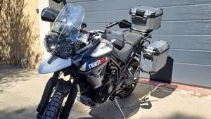 Triumph Tiger 800 XCx (2015 - 17)  (3)