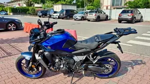 Yamaha MT-09 Y-AMT (2024 - 26)  (2)