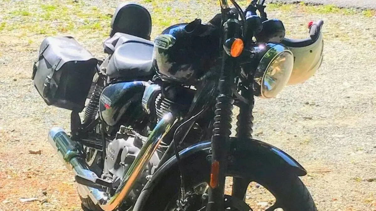 Royal Enfield Meteor 350 (2021 - 26)  (2)