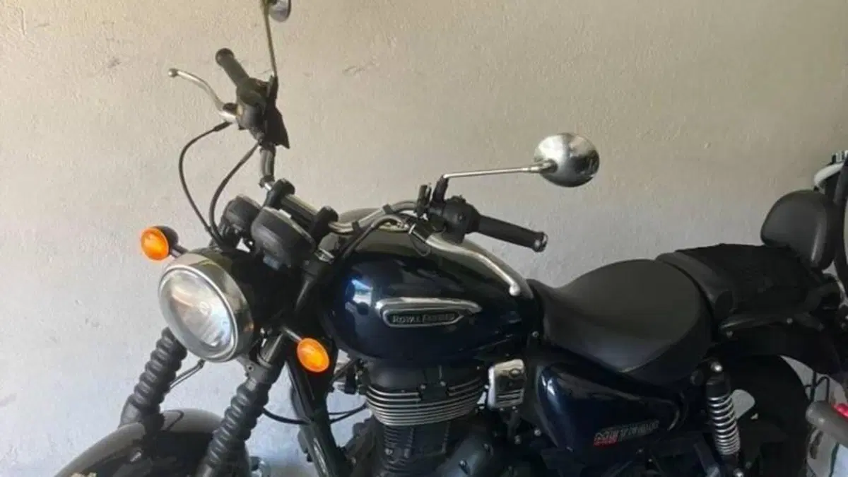 Royal Enfield Meteor 350 (2021 - 26)  (4)