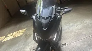 Yamaha T-Max 560 (2020 - 21)  (6)