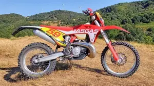 GASGAS EC 300 (2022) 