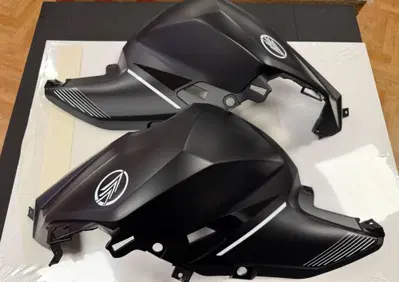 Kit carene nuovo RKF125 2024 Nere Benelli - Annuncio 9500135