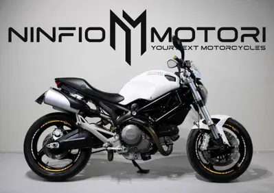Ducati Monster 696 ABS (2009 - 14) - Annuncio 9999782