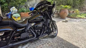 Harley-Davidson 107 Electra Glide Ultra Limited (2017 - 18) - FLHTK  (3)
