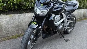 Kawasaki Z 750 (2007 - 14)  (3)