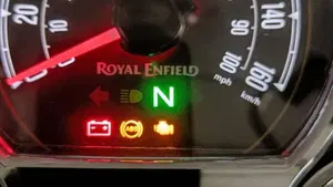 Royal Enfield Classic 350 (2021 - 26)  (4)