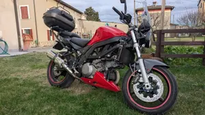 Suzuki SV 1000  (5)
