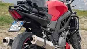 Suzuki SV 1000  (6)