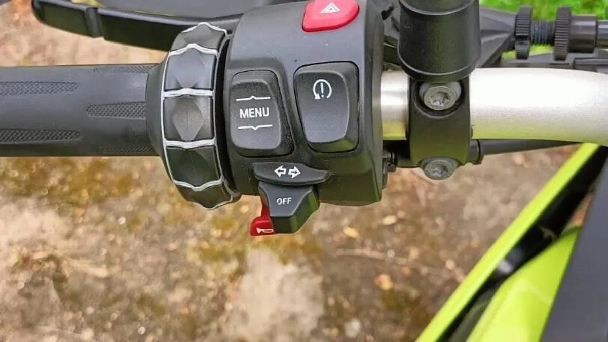 Bmw F 900 GS (2024 - 26)  (2)