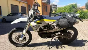 Husqvarna 701 Enduro (2017 - 19)  (2)