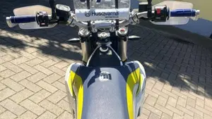 Husqvarna 701 Enduro (2017 - 19)  (7)