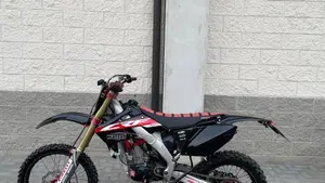 Honda CRF 250R (2006)  (5)